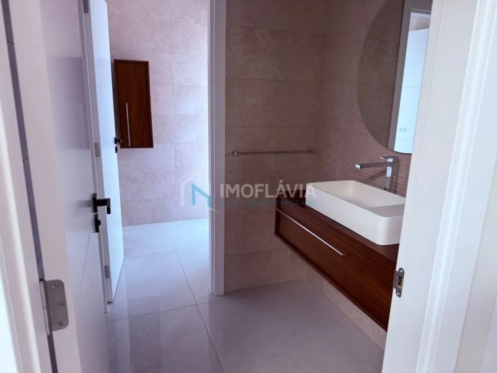 Vannitoad - Luxury Detached House with Garage in Chaves