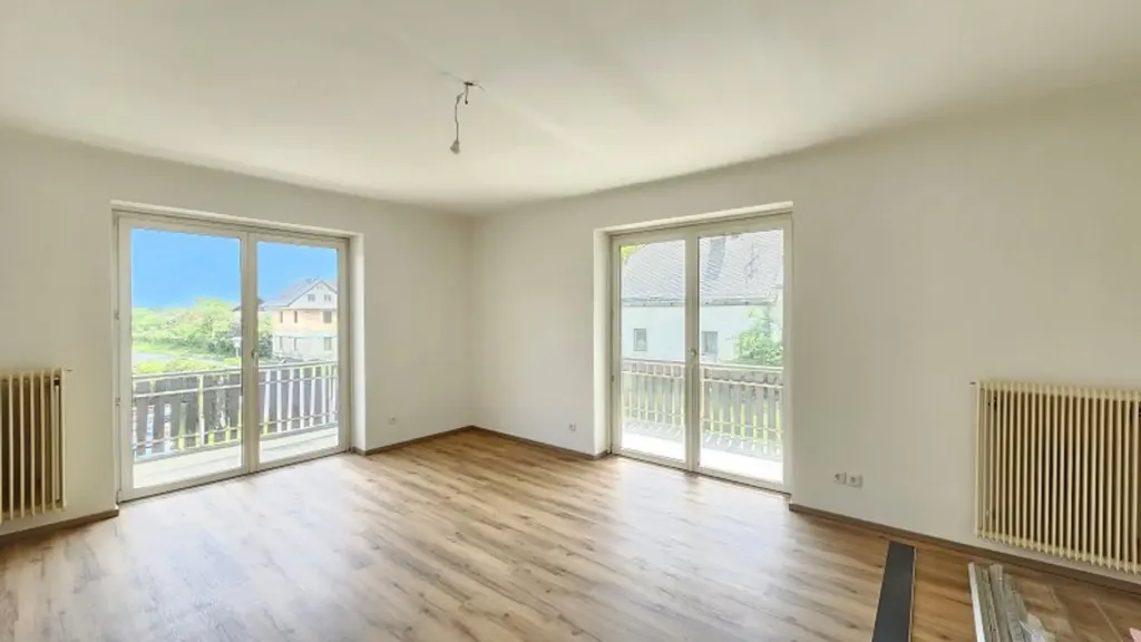 Pièces - Modern Apartment with Balcony in Lendorf, Carinthia