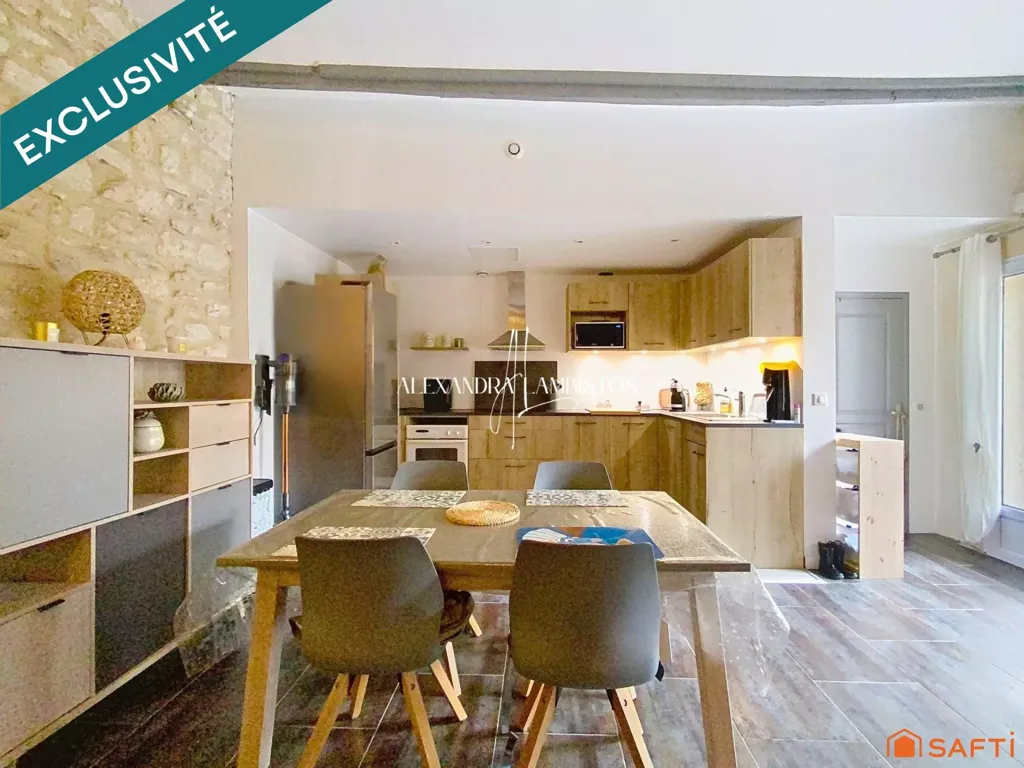 Dining Room - Characterful Duplex Apartment in Restinclières