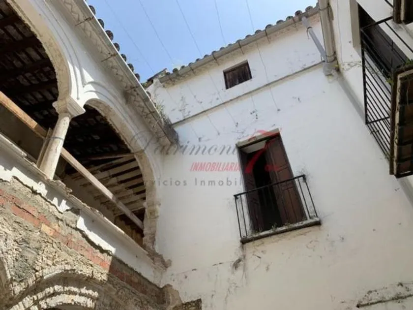 Giardino - Historic Chalet with Arched Patios in Jerez