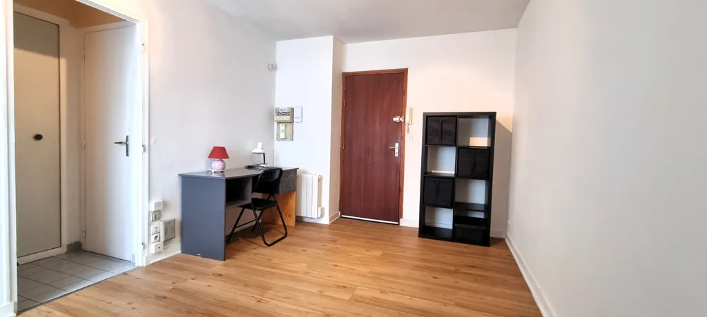 Esik - Studio with Parking near Rennes Centre