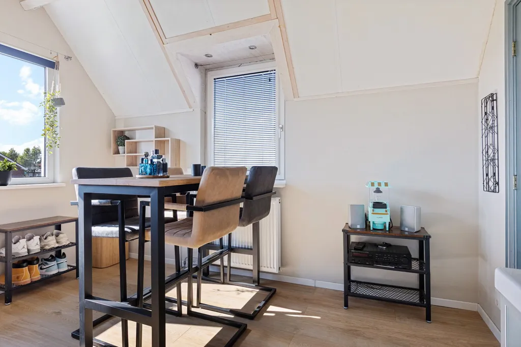 Salle à manger - Charming Detached House with Solar Panels in Westerbeek