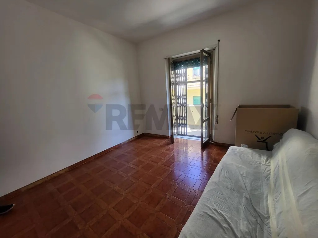 Toad - Second Floor Flat with Balcony in Anzio Centre