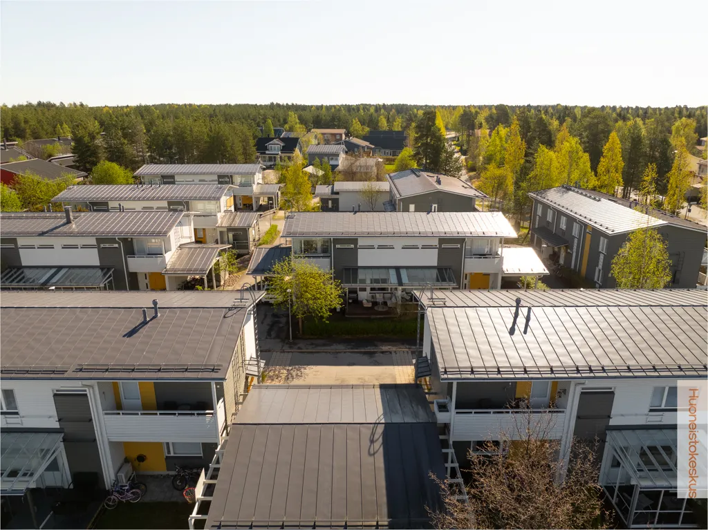 Vue aérienne - Spacious Terraced House with Garden in Oulu