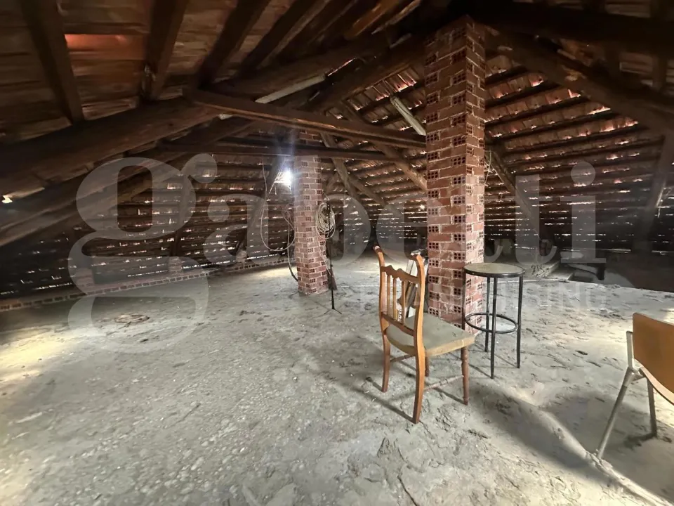 Pièces - Rustic Bungalow with Balconies in Collegno
