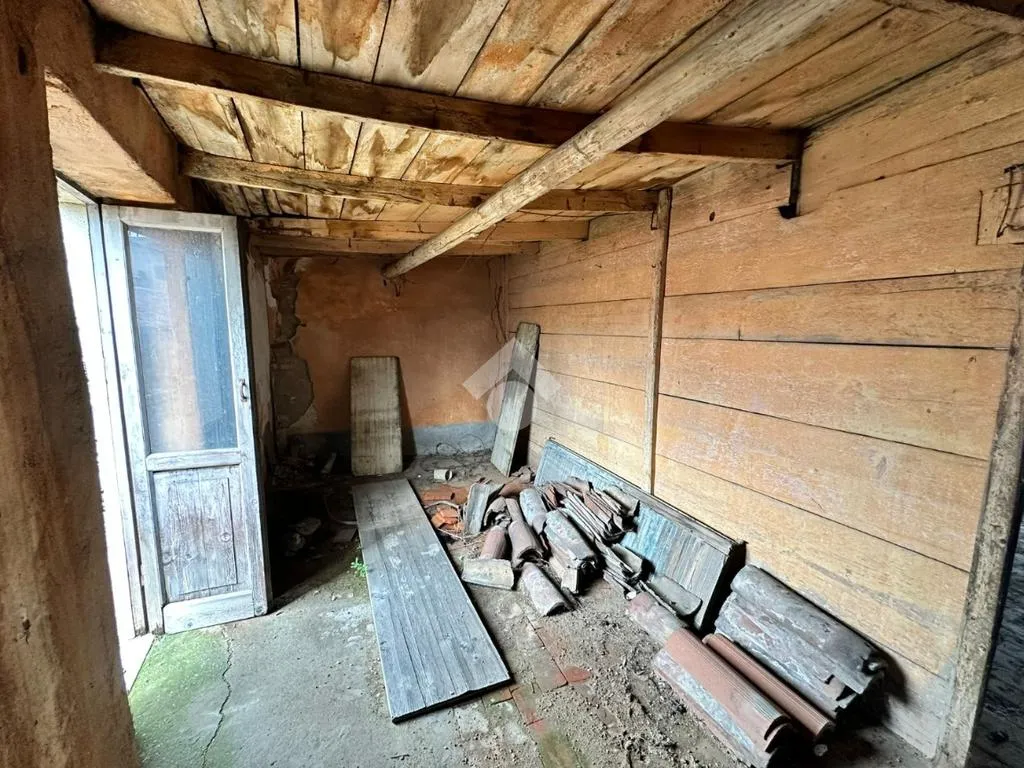 Buanderie - Rustic Property with Potential in Ciserano