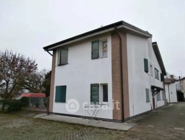 Välivaade - Spacious Apartment with Garage in Molinella