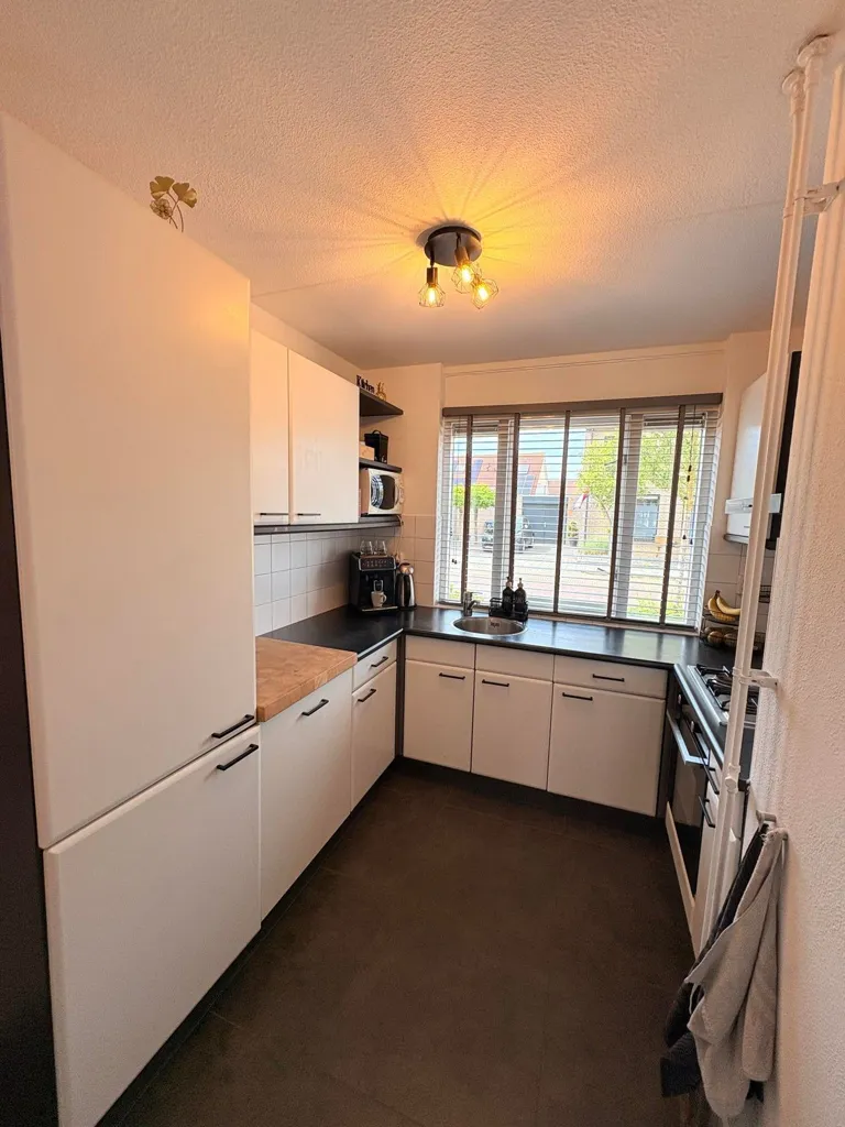 Cuisine - Spacious House with Garden in 's-Gravenpolder