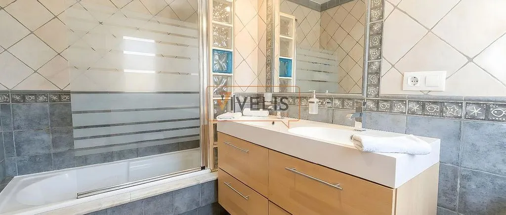 Vannitoad - Semi-detached House with Pool in Tui