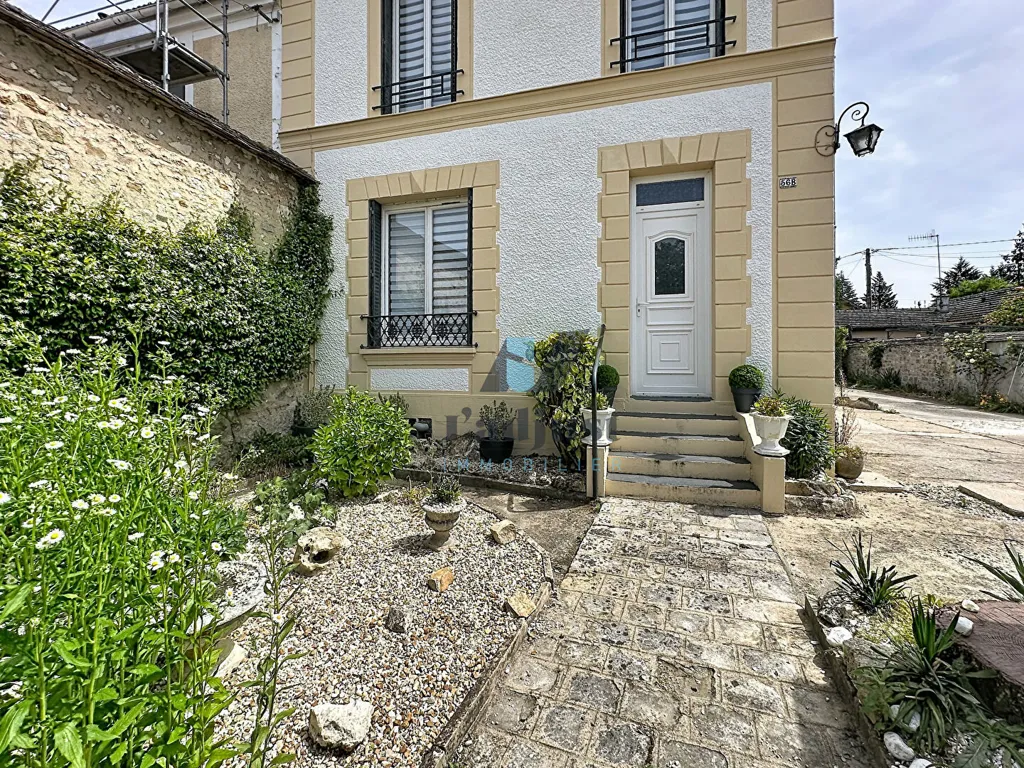 Aed - Character House with Garden in Vieil Avon