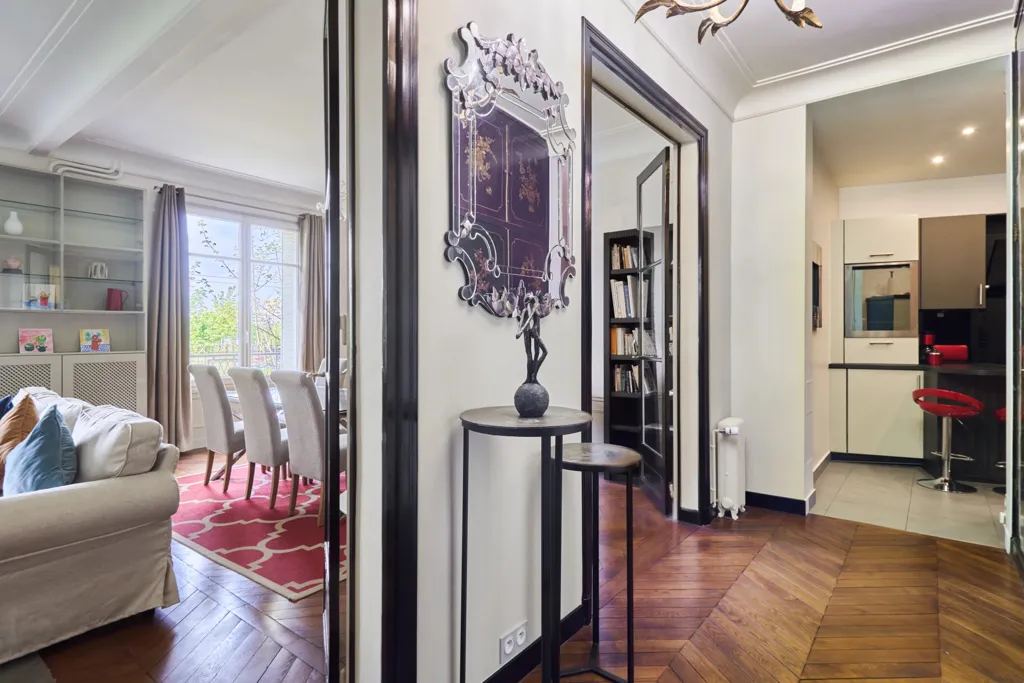 Elutuba - Bright Apartment with Open Views in Paris 16th