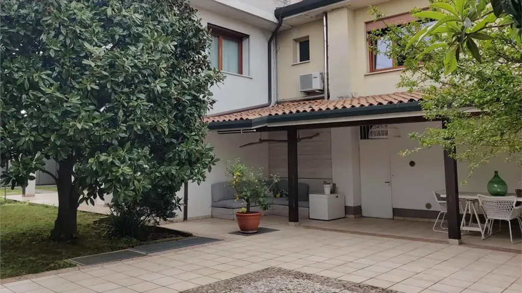 Terrazza - Spacious House with Garden in Montebelluna