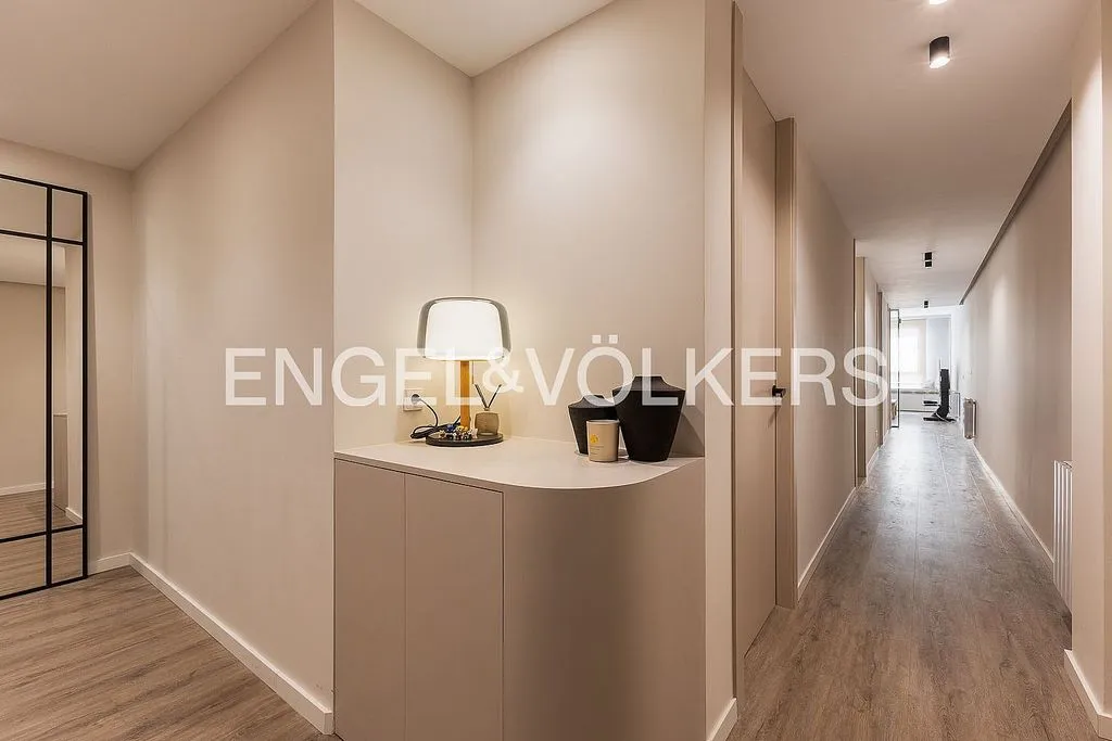 Esik - Reform Apartment with Terrace in Sant Francesc