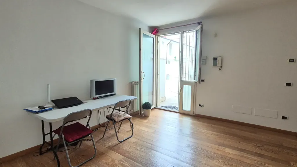 Bureau - Rustic Terraced House with Garden in Florence