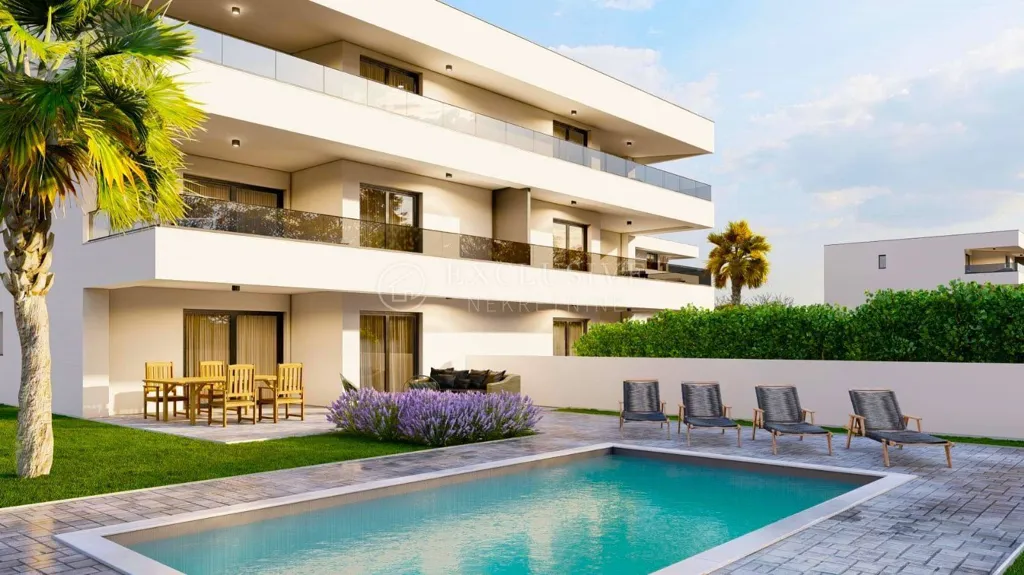 Piscina - Modern 2-Bed Apartment with Sea View in Malinska