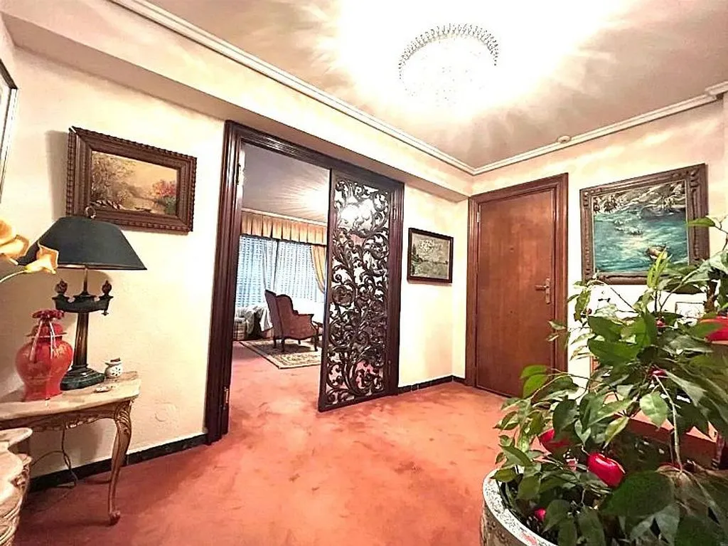 hallway_entrance