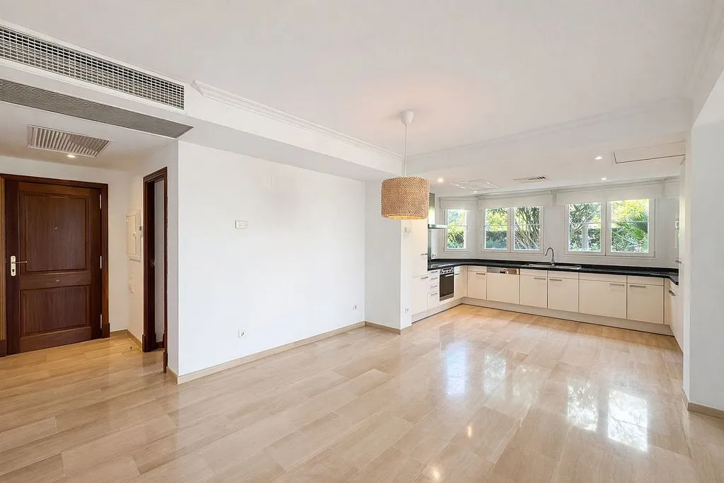 Cuisine - Modernised Ground Floor Flat with Pool in Bendinat