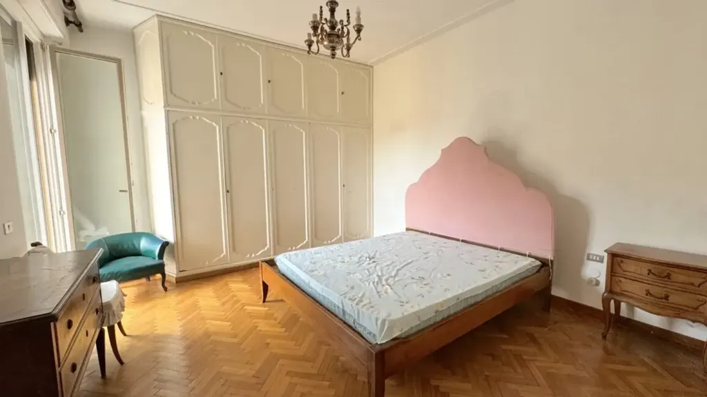 Chambres - Apartment with River View near Piazza San Marco, Prato
