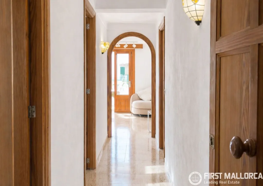 hallway_entrance