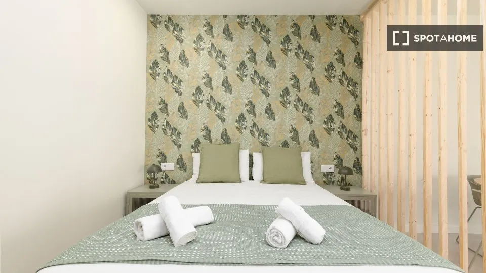 Chambres - Studio with Air Conditioning in Nou Moles, Valencia