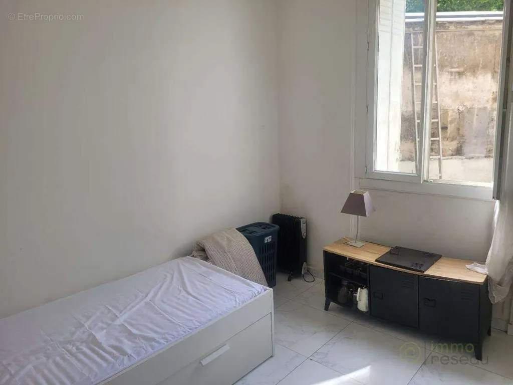 Magamistoad - Studio with Bus Stop Proximity in Pantin