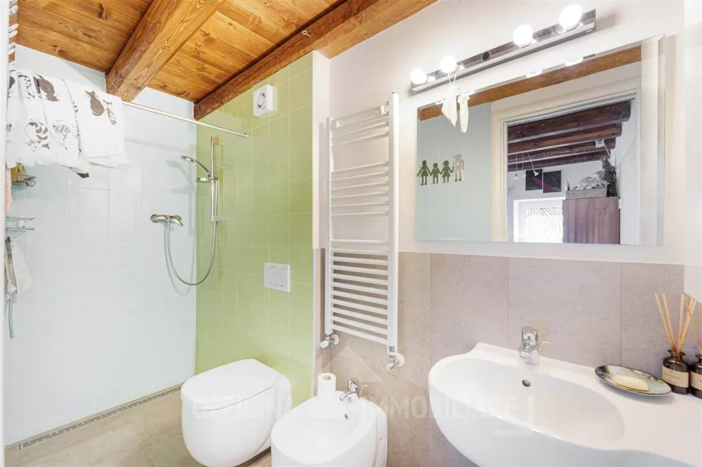Salles de bain - Panoramic Villa with Lake View in Colico
