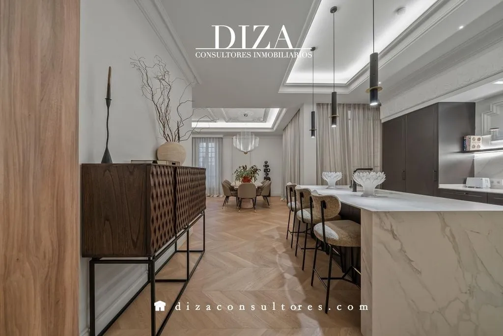 Köök - Luxury 6-Bedroom Apartment in Madrid