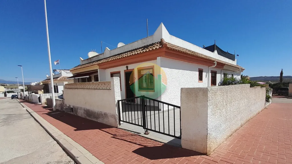 Välivaade - Corner Plot Villa with Solarium in Camposol
