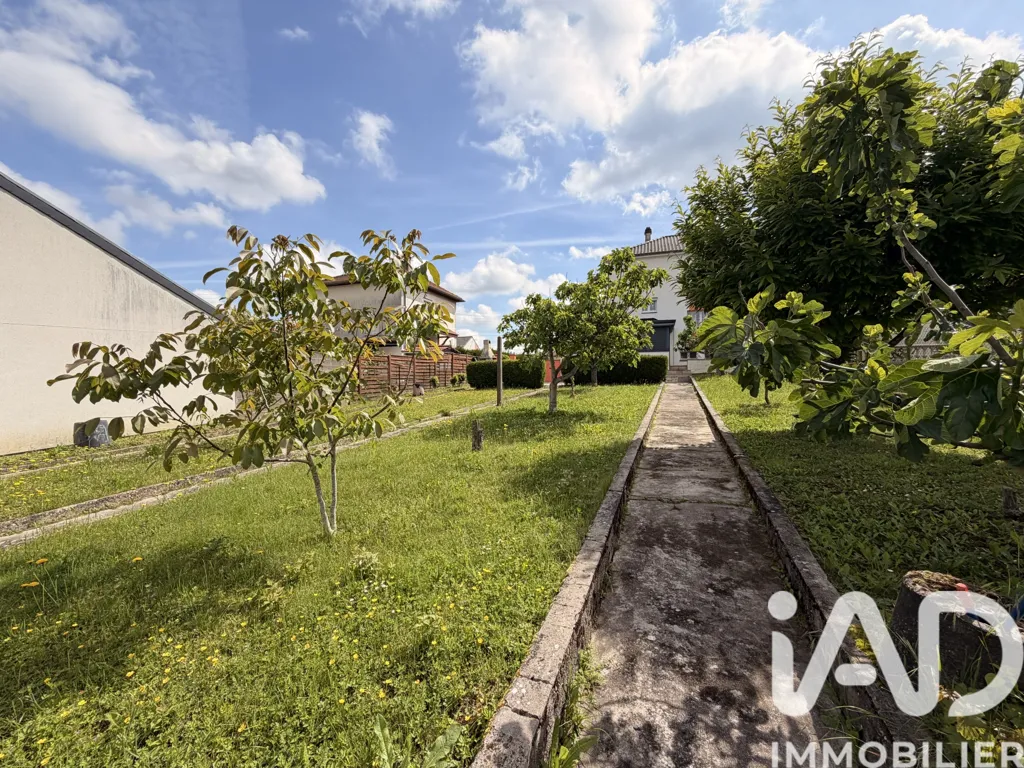 Aed - Buildable Plot with West Exposure in Rombas