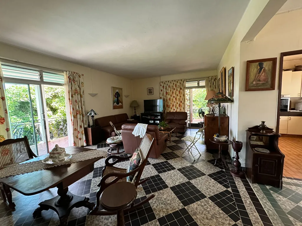 Dining Room - Traditional House with Terraces in Schoelcher