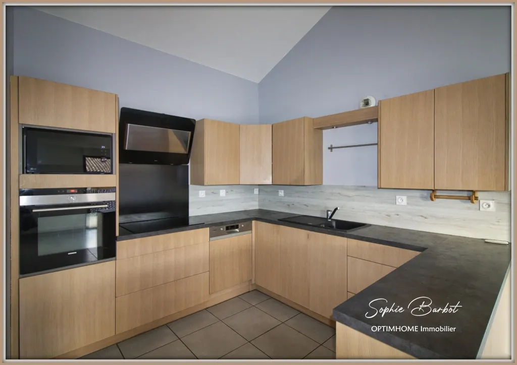 Köök - Spacious 4-Bed Flat with Terraces in La Teste-de-Buch
