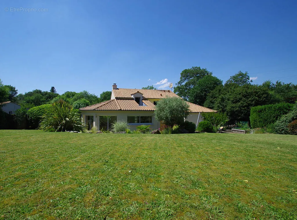 Jardin - Maison Familiale avec Jardin à Vertou