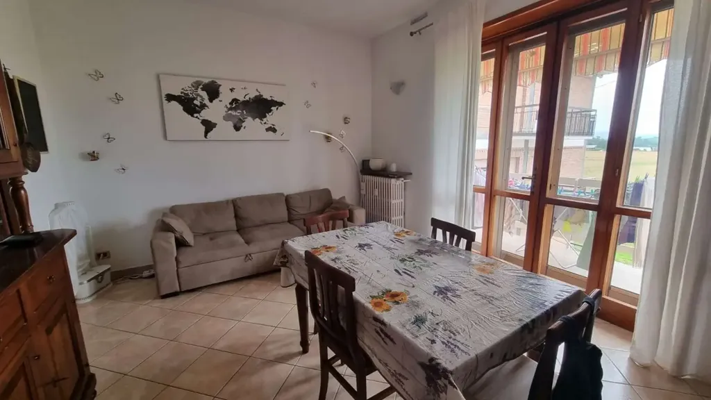 Salle à manger - Rearfacing Apartment with Balcony in Foglizzo