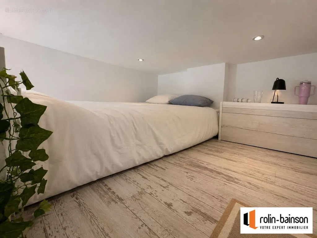 Chambres - Studio avec Mezzanine à Villeurbanne République