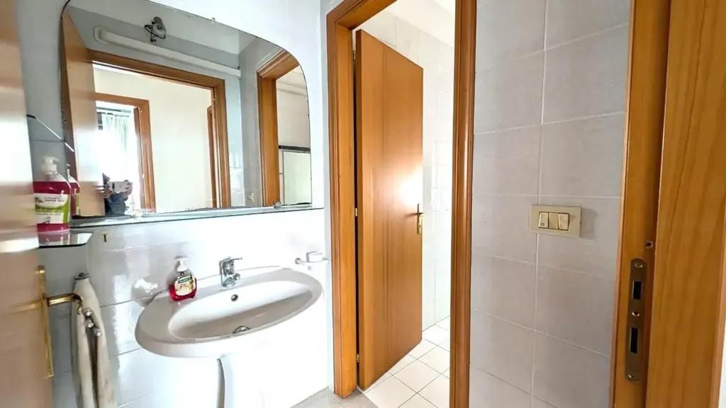 Salles de bain - Apartment with Terrace in San Severo