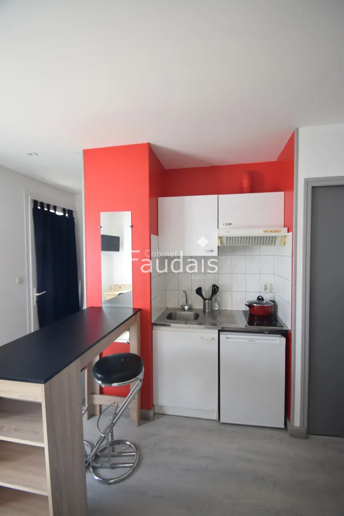 Cuisine - Studio Meublé en RDC à Saint-Lô