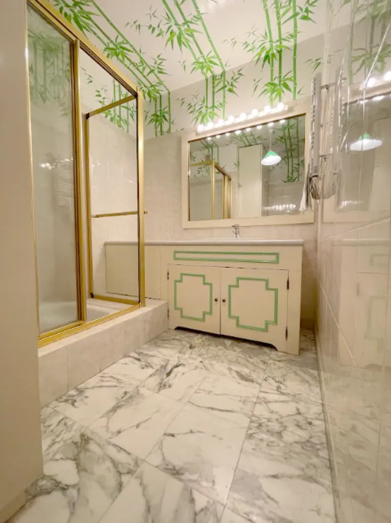 Salles de bain - Appartement avec Loggia et Vue Dégageée au Chesnay