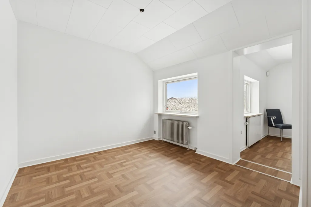 Toad - Villa with Office Space in Odense
