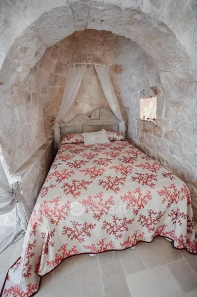 Bedrooms - Rustic Trullo with Pool in Ostuni
