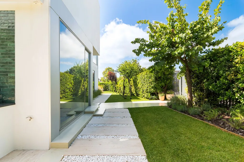 Jardin - Luxury Villa with Pool in Carnaxide, Oeiras