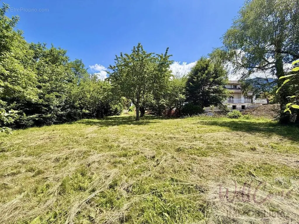 Aed - Constructible Plot with Lake View in Grésy-sur-Aix