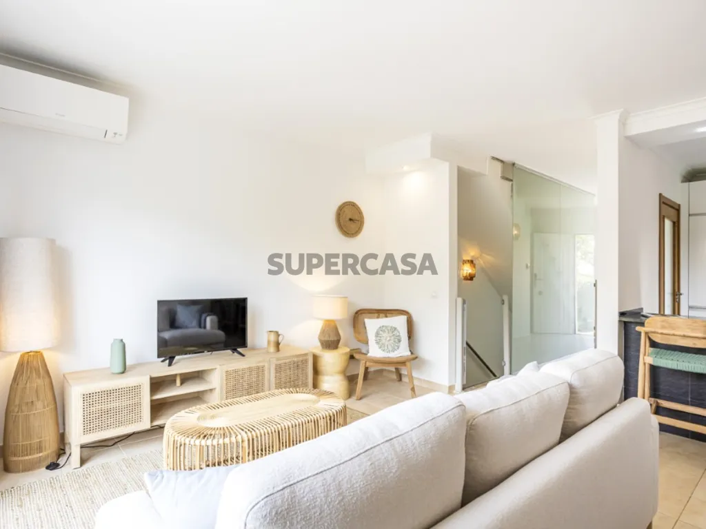Séjour - Duplex T2 with Private Garden in Lagoa