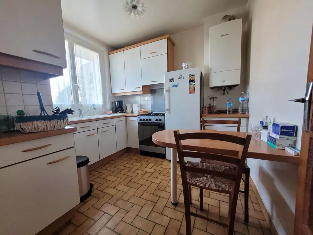 Köök - House with Sea View in Quiet District