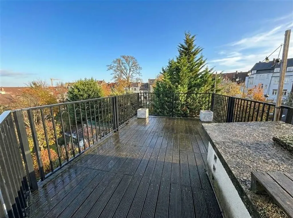 Balcon - Duplex avec Terrasse à Schaerbeek