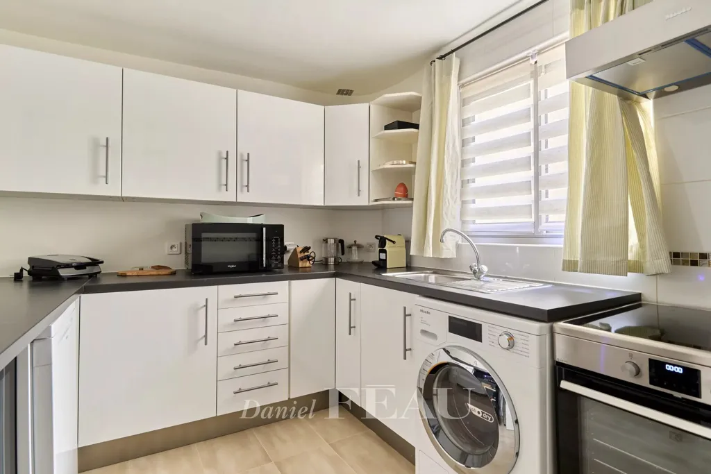 Cuisine - Appartement Charmant avec Interphone au 7ème Arrondissement