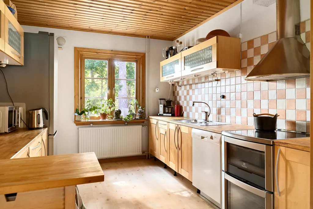 Köök - Charming Villa with Nature View near Sibbhult