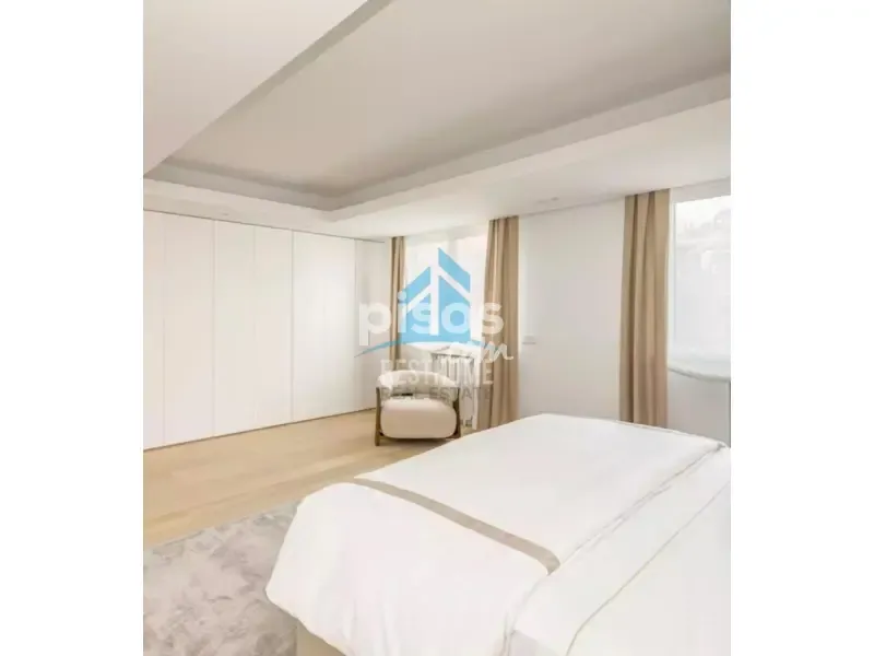Chambres - Modernised Apartment with Views in Recoletos
