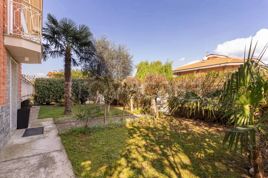 Jardin - Apartment with Terraces in Rosta