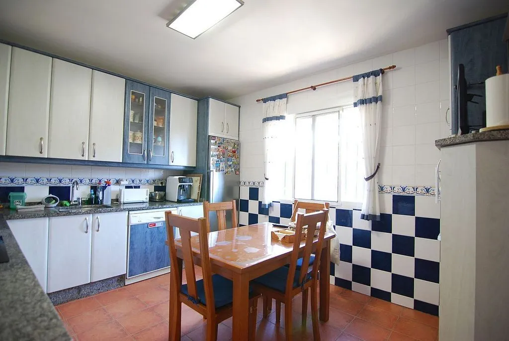 Salle à manger - Chalet with Pool in Navas del Rey