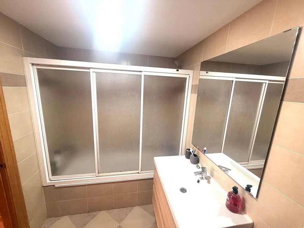Salles de bain - Apartment with Balcony in Llombai Area